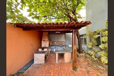 Apartamento à venda com 2 quartos, 80m² em Floresta, Belo Horizonte