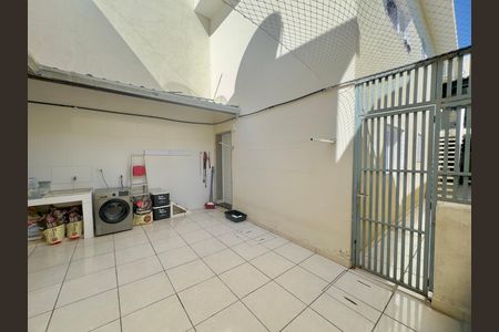Casa à venda com 249m², 5 quartos e 2 vagas