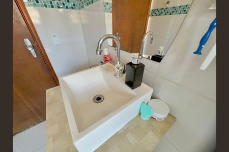 Casa à venda com 249m², 5 quartos e 2 vagas