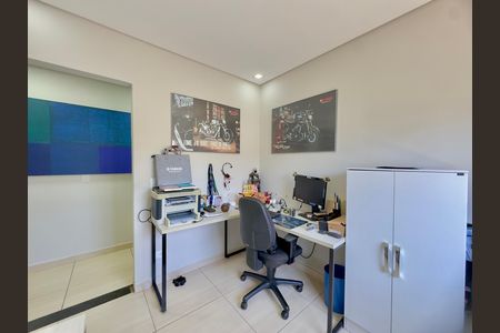 Casa à venda com 249m², 5 quartos e 2 vagas