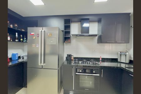 Casa à venda com 249m², 5 quartos e 2 vagas
