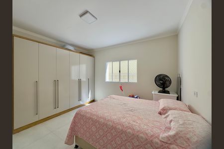 Casa à venda com 249m², 5 quartos e 2 vagas