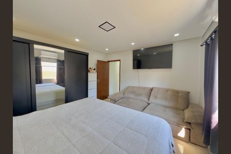 Casa à venda com 249m², 5 quartos e 2 vagas
