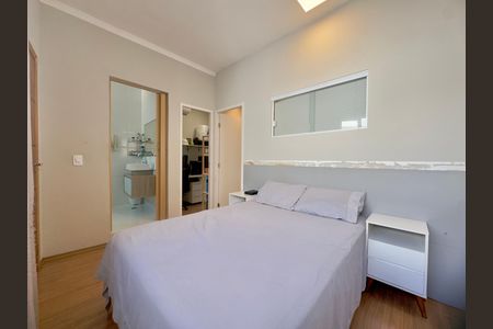 Casa à venda com 249m², 5 quartos e 2 vagas