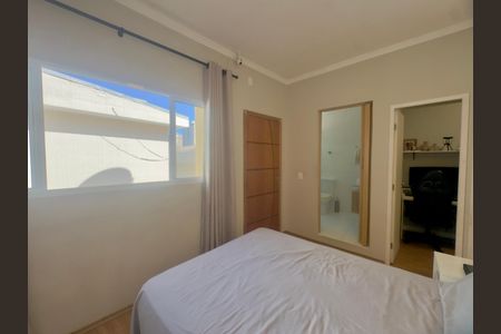 Casa à venda com 249m², 5 quartos e 2 vagas