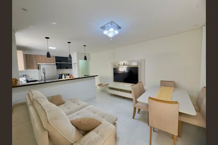 Casa à venda com 5 quartos, 249m² em Vila Nossa Senhora de Fatima, Guarulhos