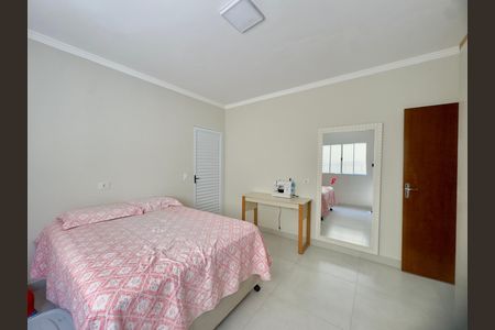 Casa à venda com 249m², 5 quartos e 2 vagas