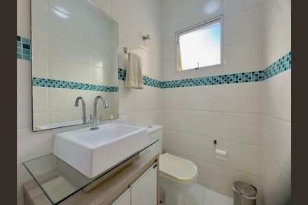 Casa à venda com 249m², 5 quartos e 2 vagas