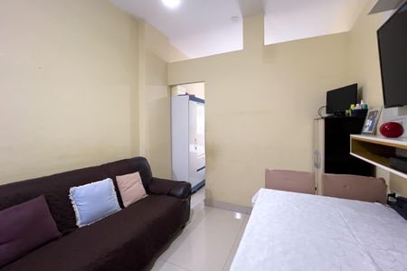 Apartamento à venda com 36m², 1 quarto e sem vaga Apartamento à venda com 36m², 1 quarto e sem vagaSala