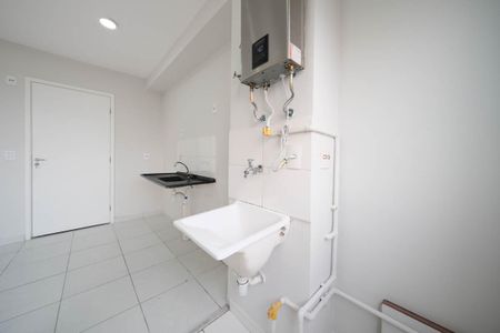Sala/Cozinha de apartamento para alugar com 1 quarto, 37m² em Vila Ré, São Paulo