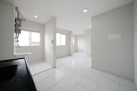 Sala/Cozinha de apartamento para alugar com 1 quarto, 37m² em Vila Ré, São Paulo