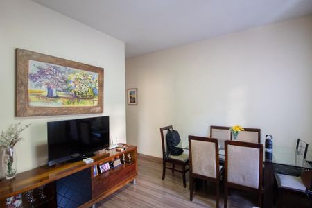 Sala de apartamento à venda com 2 quartos, 70m² em Serrano, Belo Horizonte
