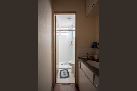 Banheiro de apartamento à venda com 2 quartos, 70m² em Serrano, Belo Horizonte