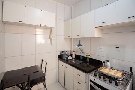 Apartamento à venda com 70m², 2 quartos e 1 vaga Apartamento à venda com 70m², 2 quartos e 1 vagaCozinha e Área de Serviço