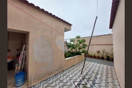 Casa à venda com 2 quartos, 231m² em Canhema, Diadema
