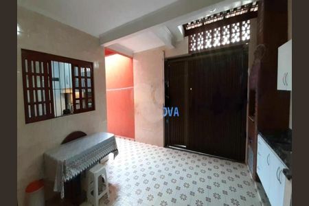 Casa à venda com 3 quartos, 204m² em Canhema, Diadema