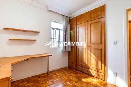 Apartamento à venda com 3 quartos, 90m² em Sagrada Família, Belo Horizonte