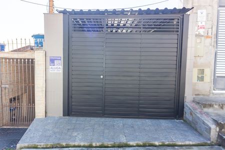Fachada de casa para alugar com 4 quartos, 180m² em Km 18, Osasco