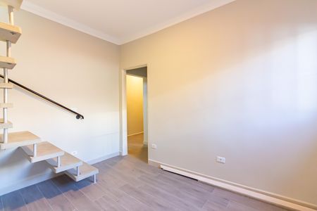 Suíte 1  de casa para alugar com 4 quartos, 180m² em Km 18, Osasco