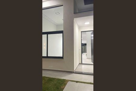 Casa à venda com 150m², 3 quartos e 4 vagas