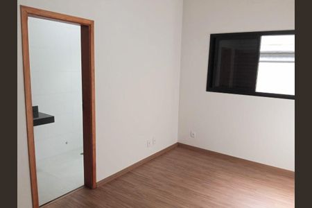 Casa à venda com 150m², 3 quartos e 4 vagas