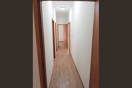 Casa à venda com 150m², 3 quartos e 4 vagas