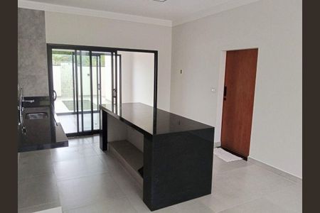 Casa à venda com 150m², 3 quartos e 4 vagas
