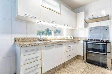 Apartamento à venda com 210m², 4 quartos e 3 vagas