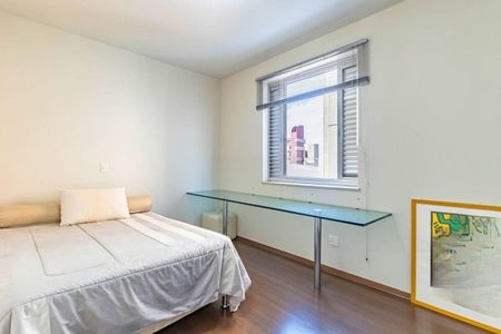Apartamento à venda com 210m², 4 quartos e 3 vagas