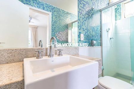 Apartamento à venda com 210m², 4 quartos e 3 vagas
