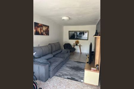 Casa à venda com 4 quartos, 208m² em Jardim Elvira, Osasco
