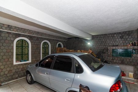 Garagem de casa à venda com 3 quartos, 120m² em Parque America, São Paulo