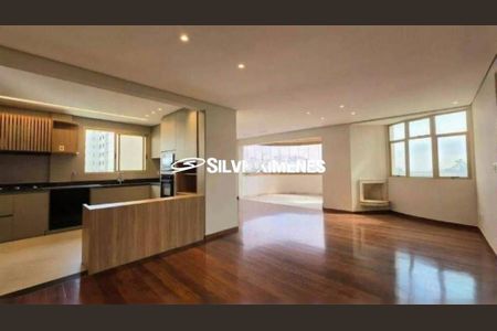 Apartamento à venda com 3 quartos, 130m² em Belvedere, Belo Horizonte