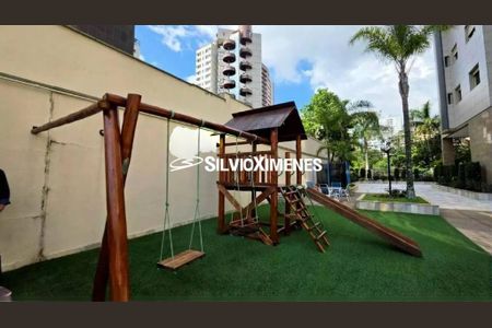 Apartamento à venda com 3 quartos, 130m² em Belvedere, Belo Horizonte