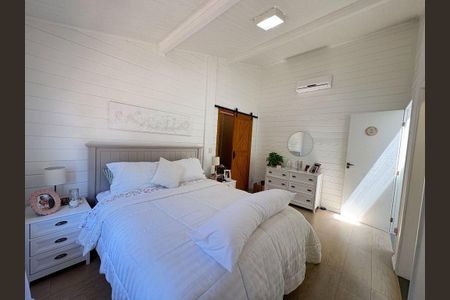 Casa à venda com 226m², 3 quartos e 10 vagas