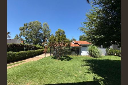 Casa à venda com 226m², 3 quartos e 10 vagas