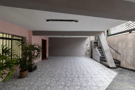Garagem de casa à venda com 4 quartos, 500m² em Vila Chuca, São Paulo