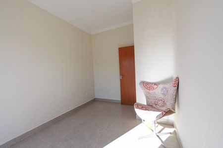 Casa à venda com 150m², 3 quartos e 2 vagas Casa à venda com 150m², 3 quartos e 2 vagasQuarto 2
