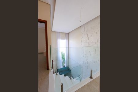 Casa à venda com 150m², 3 quartos e 2 vagas Casa à venda com 150m², 3 quartos e 2 vagasCorredor