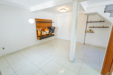 Casa para alugar com 2 quartos, 90m² em Guarani, Belo Horizonte