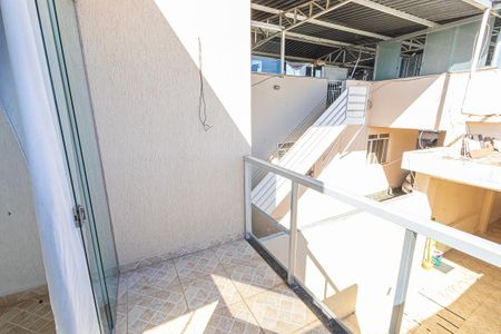 Varanda de casa para alugar com 2 quartos, 90m² em Guarani, Belo Horizonte