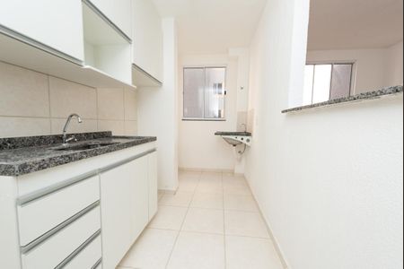 Apartamento para alugar com 45m², 2 quartos e 1 vaga Apartamento para alugar com 45m², 2 quartos e 1 vagaCozinha e Área de Serviço