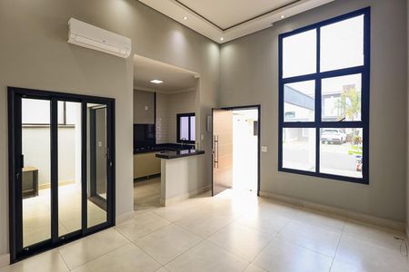 Sala de casa de condomínio para alugar com 2 quartos, 105m² em Jardim Park Real, Indaiatuba