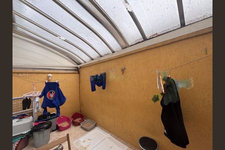 Casa de condomínio à venda com 115m², 3 quartos e 2 vagas