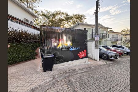 Casa de condomínio à venda com 115m², 3 quartos e 2 vagas