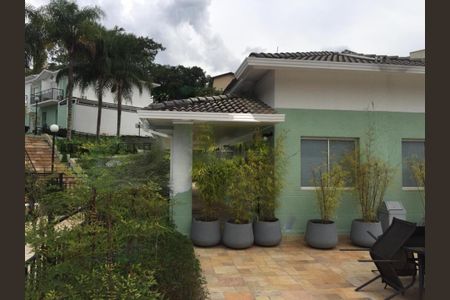 Casa de Condomínio à venda com 3 quartos, 115m² em Jardim das Esmeraldas, São Paulo
