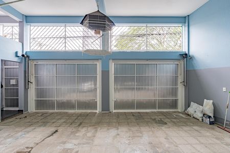 Fachada de casa à venda com 3 quartos, 240m² em Parque Bristol, São Paulo