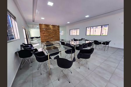 Apartamento para alugar com 41m², 2 quartos e 1 vaga Apartamento para alugar com 41m², 2 quartos e 1 vagaÁrea comum - Salão de festas