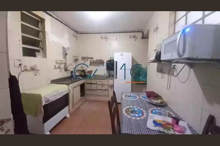 Casa à venda com 200m², 5 quartos e 3 vagas
