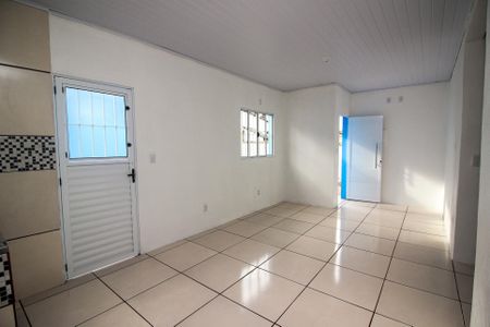 Casa de condomínio para alugar com 49m², 2 quartos e 1 vagaSala/Cozinha